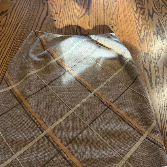 Woman’s pencil skirt - Picture 3 of 4